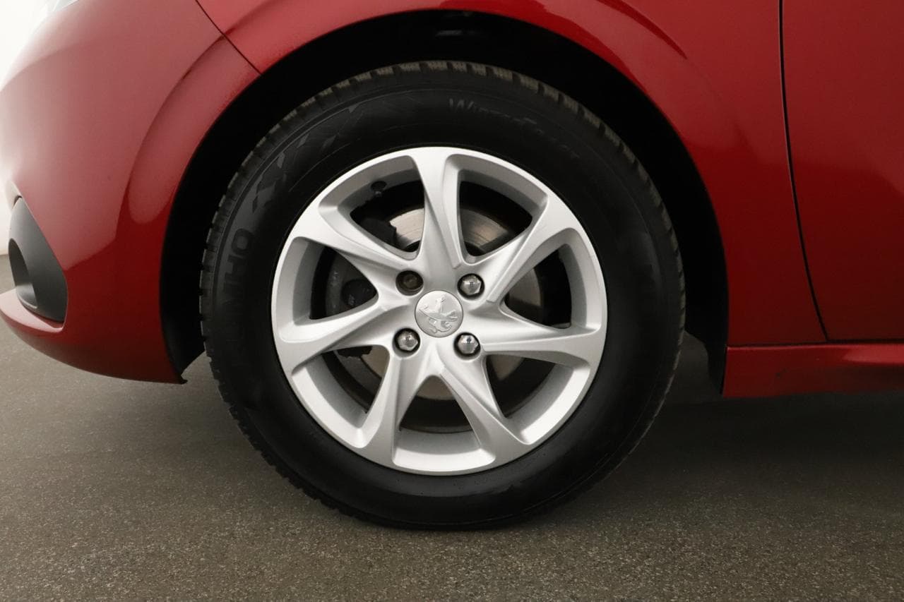 2018 Peugeot 208 - 35