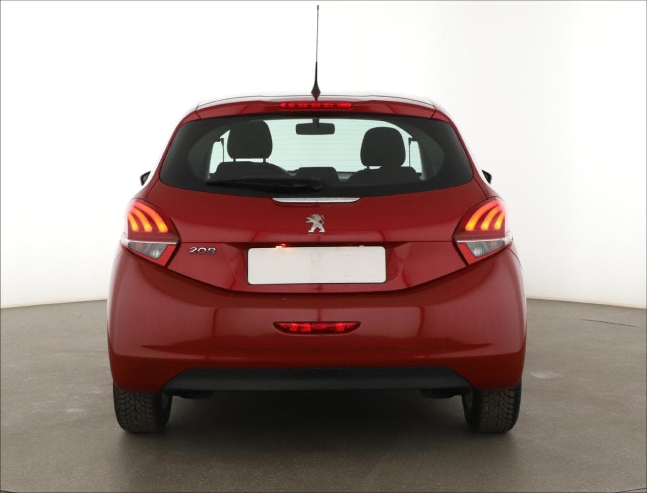 2018 Peugeot 208 - 9