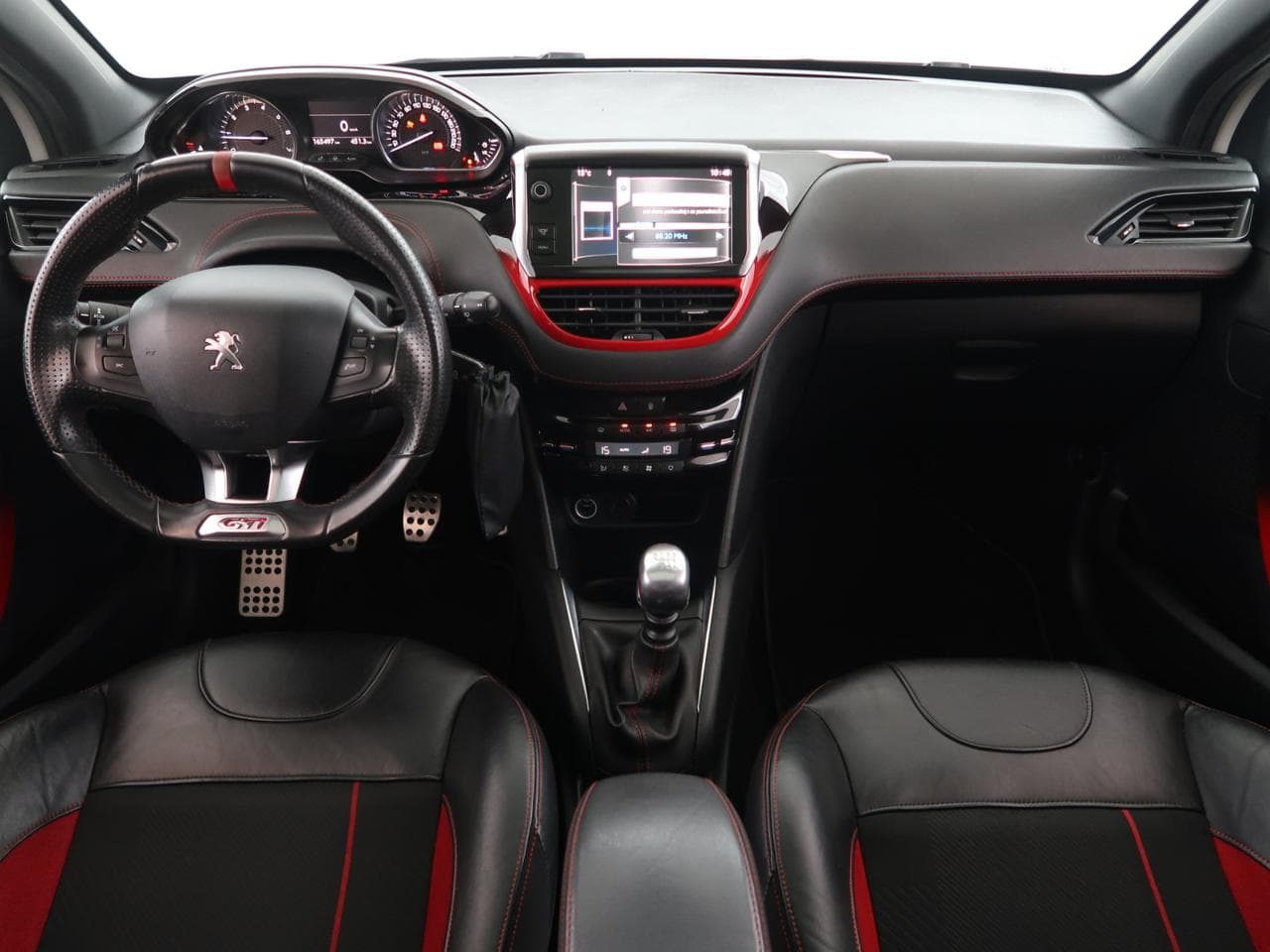 2014 Peugeot 208 - 10