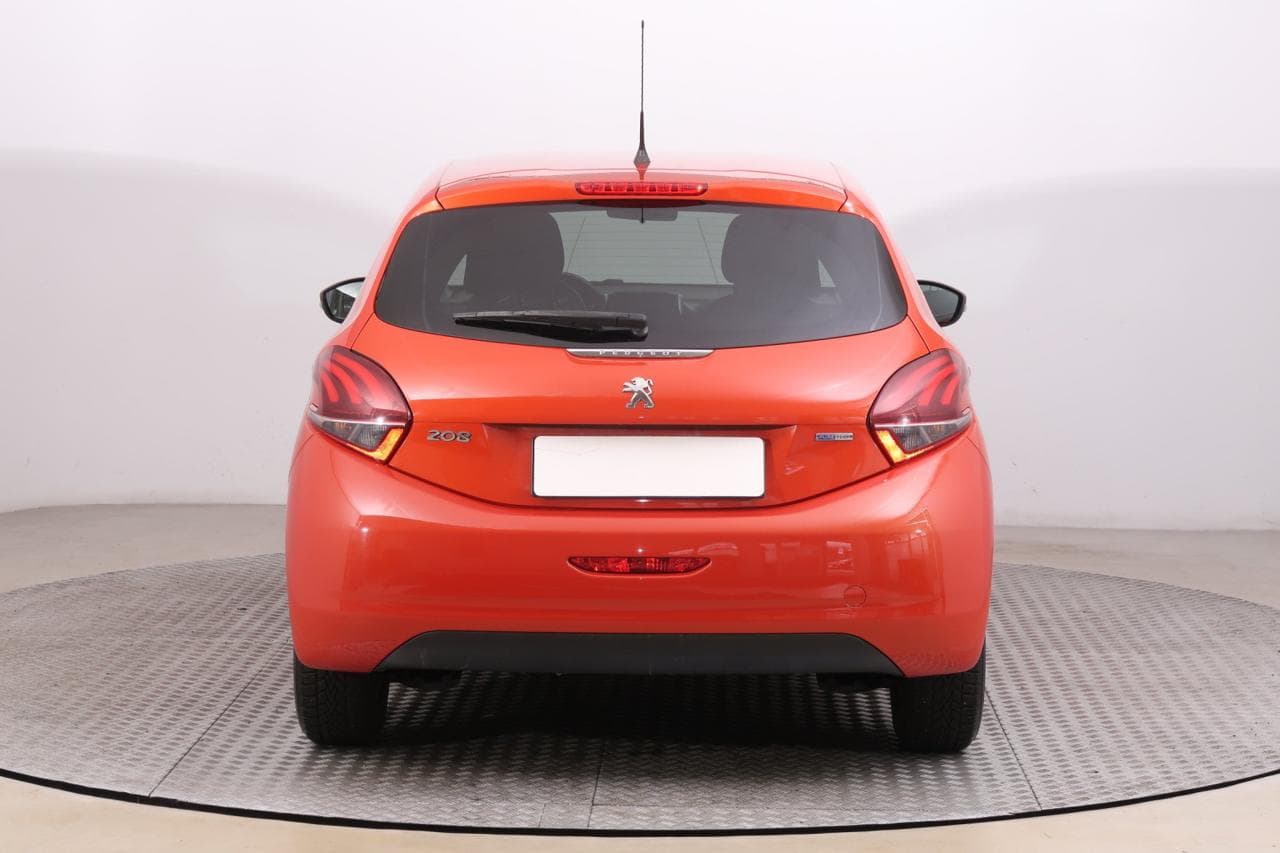 2016 Peugeot 208 - 5