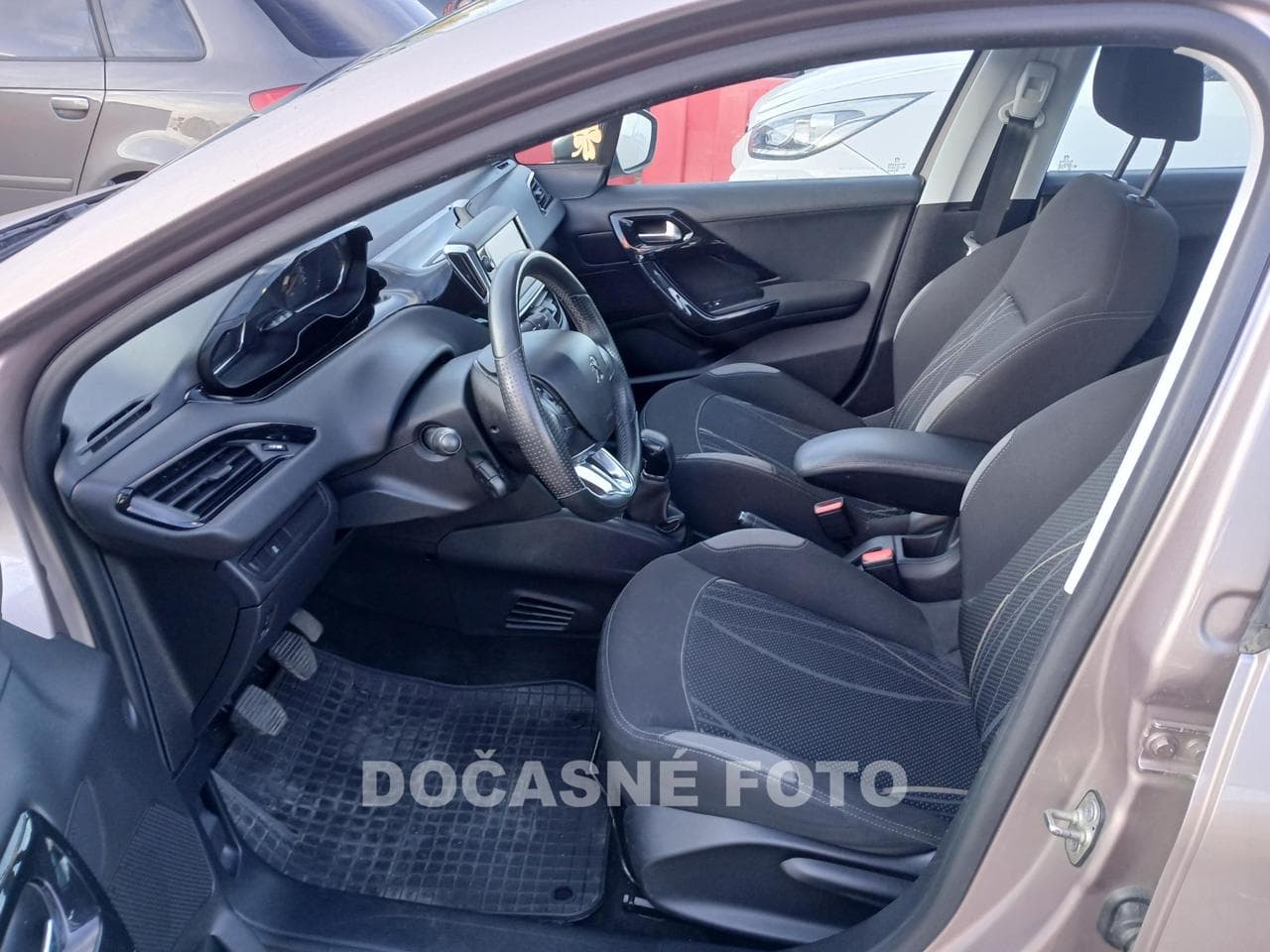 2013 Peugeot 208 - 3