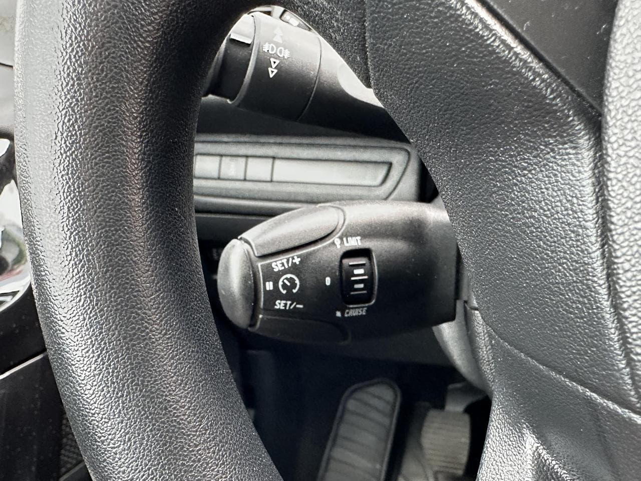 2012 Peugeot 208 - 24
