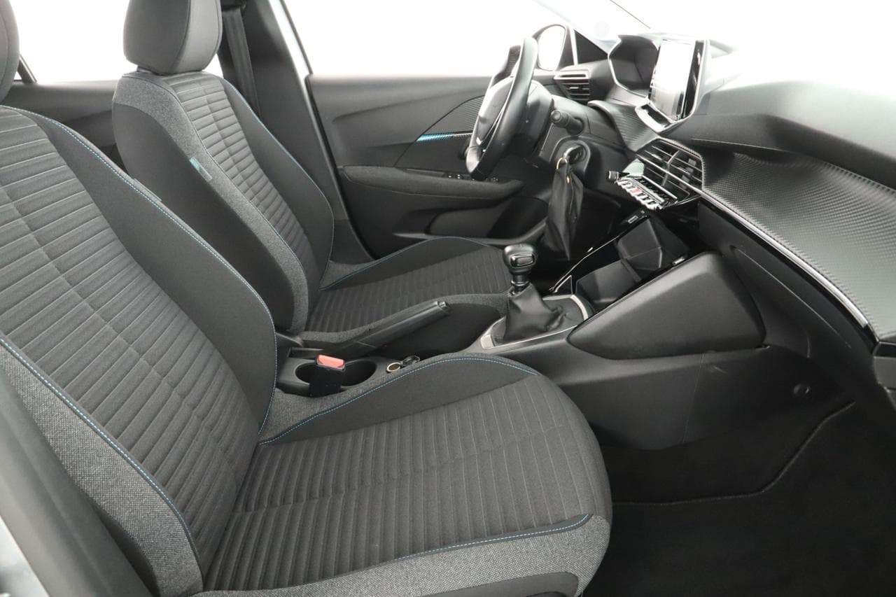 2022 Peugeot 208 - 10