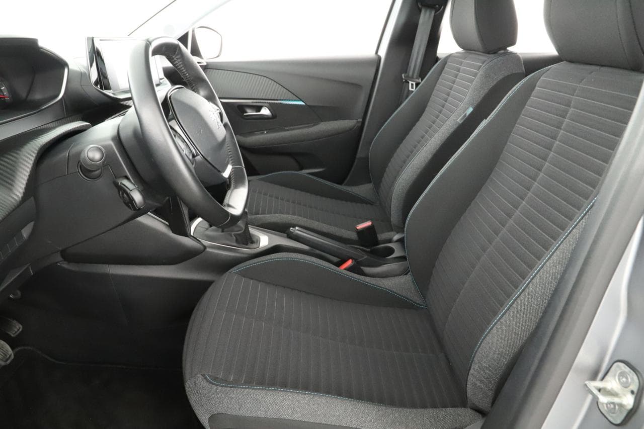 2022 Peugeot 208 - 13
