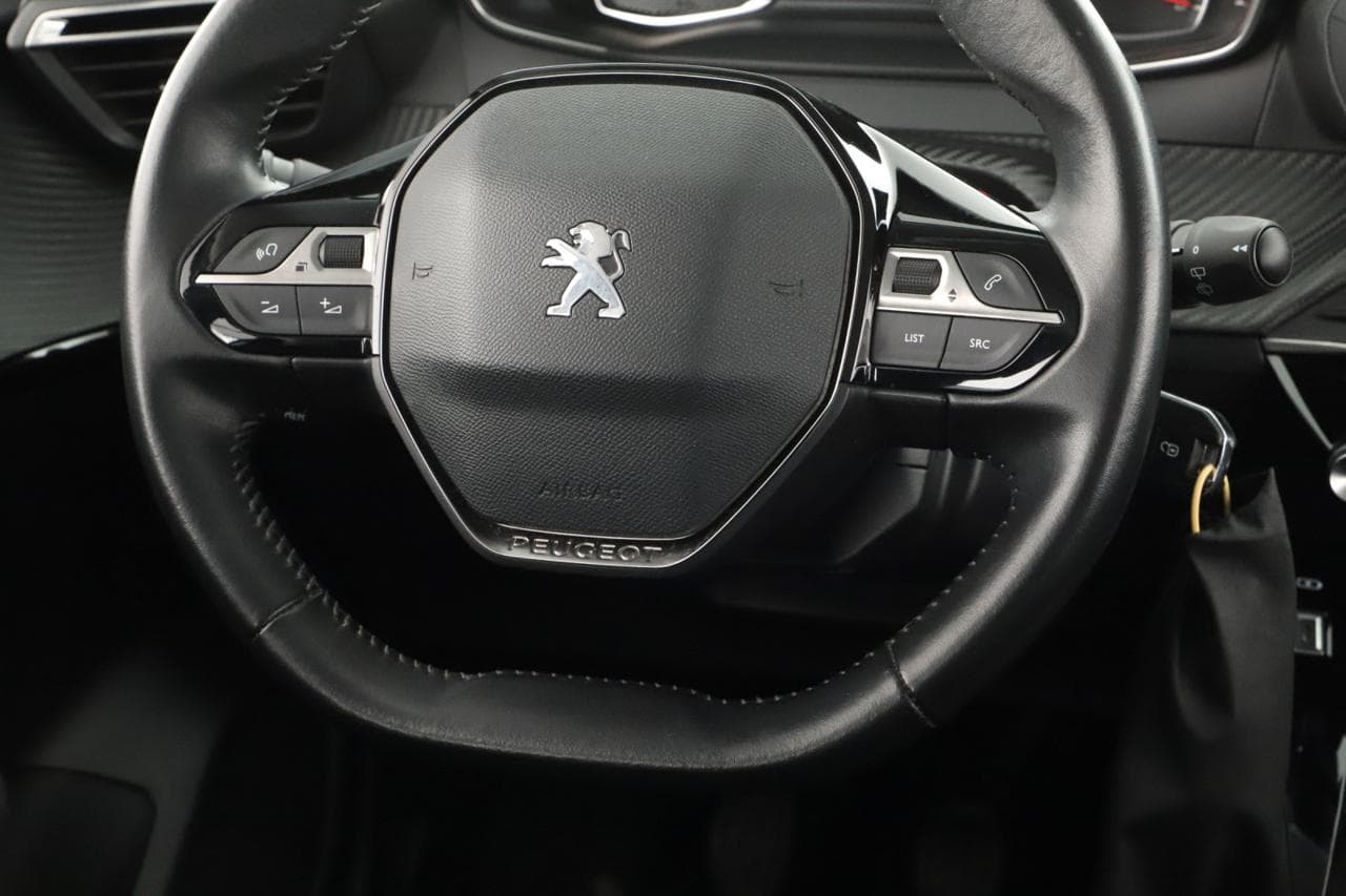 2022 Peugeot 208 - 14