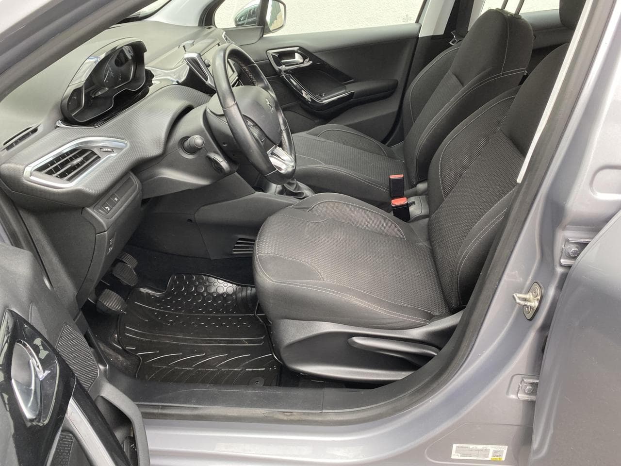 2019 Peugeot 208 - 9