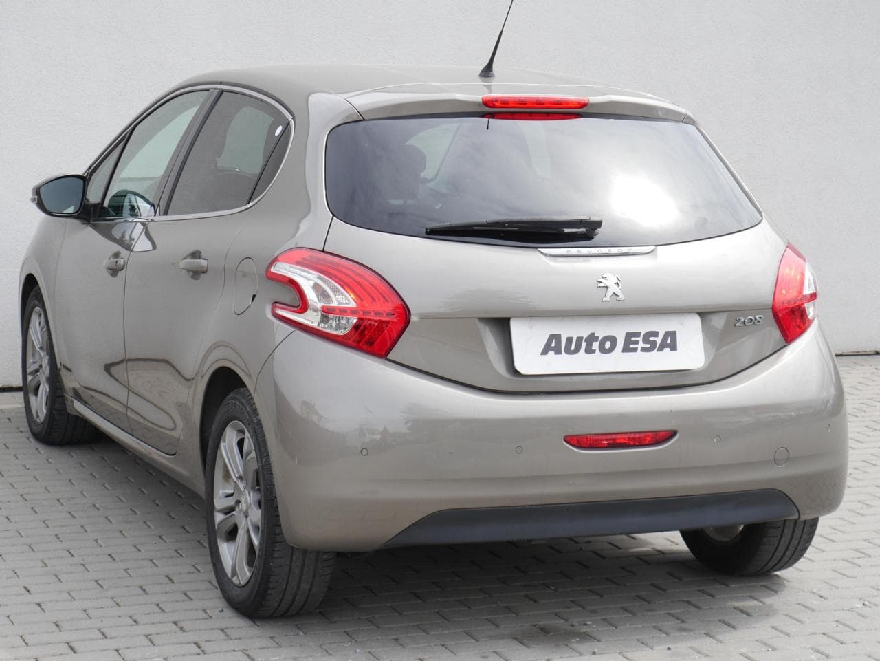 2014 Peugeot 208 - 6