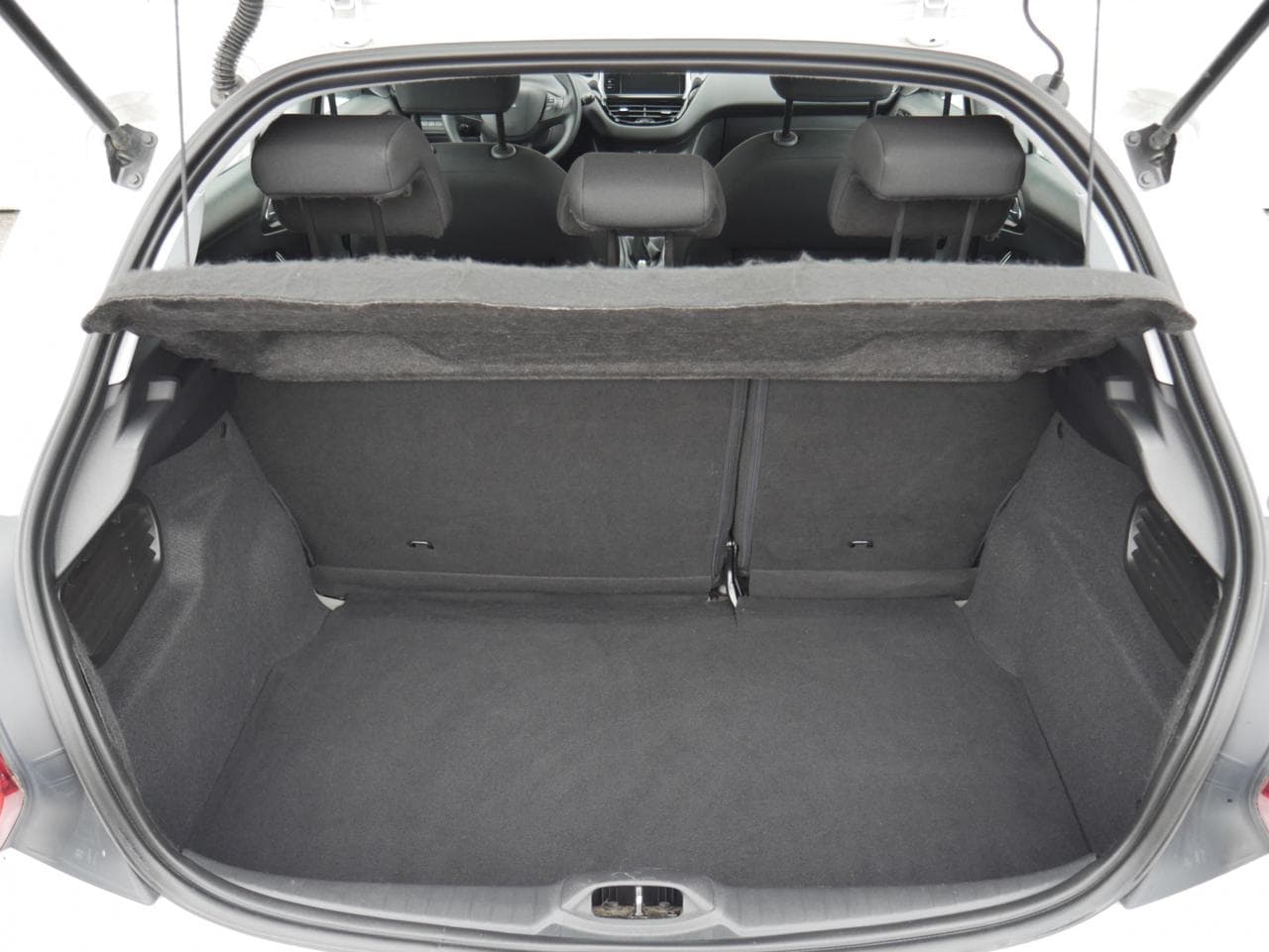 2015 Peugeot 208 - 7