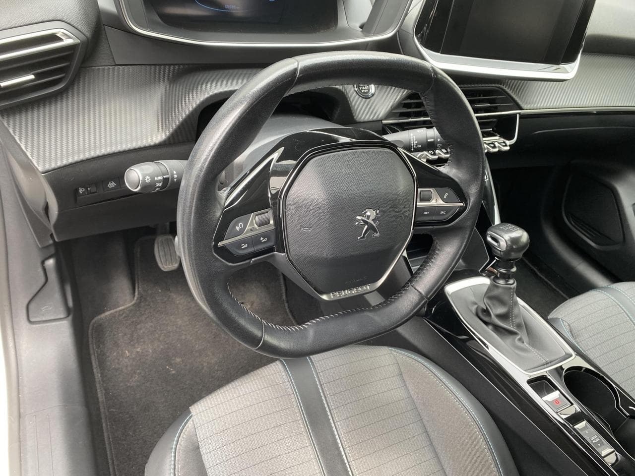 2020 Peugeot 208 - 19