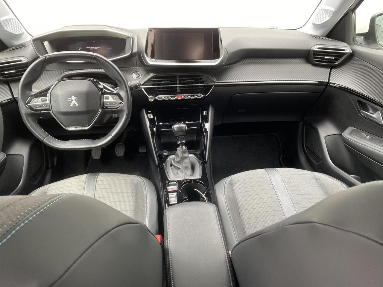 2020 Peugeot 208 - 12