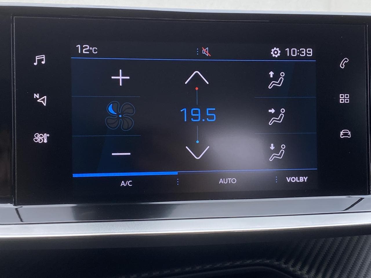 2020 Peugeot 208 - 25