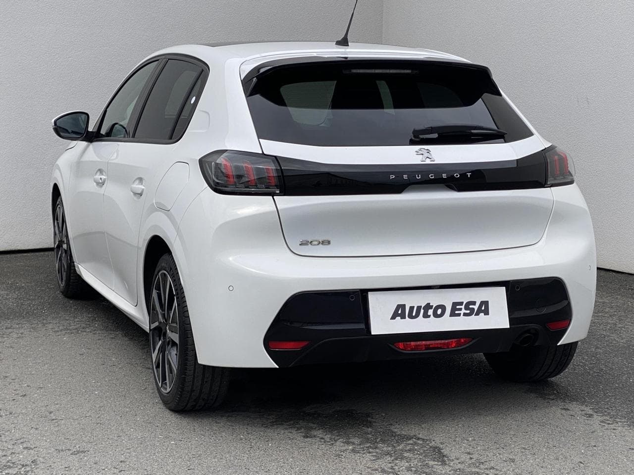 2020 Peugeot 208 - 9