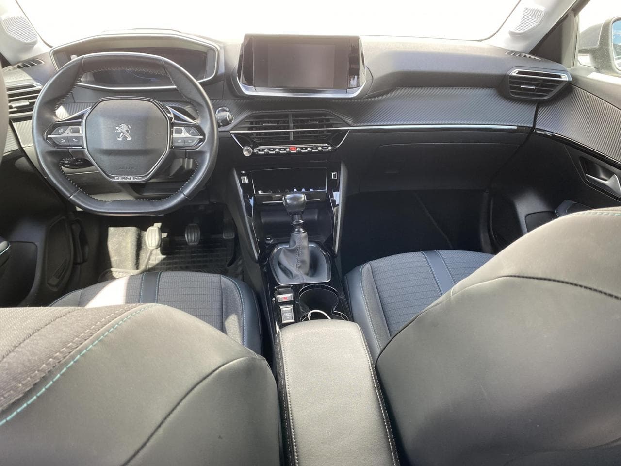 2020 Peugeot 208 - 9