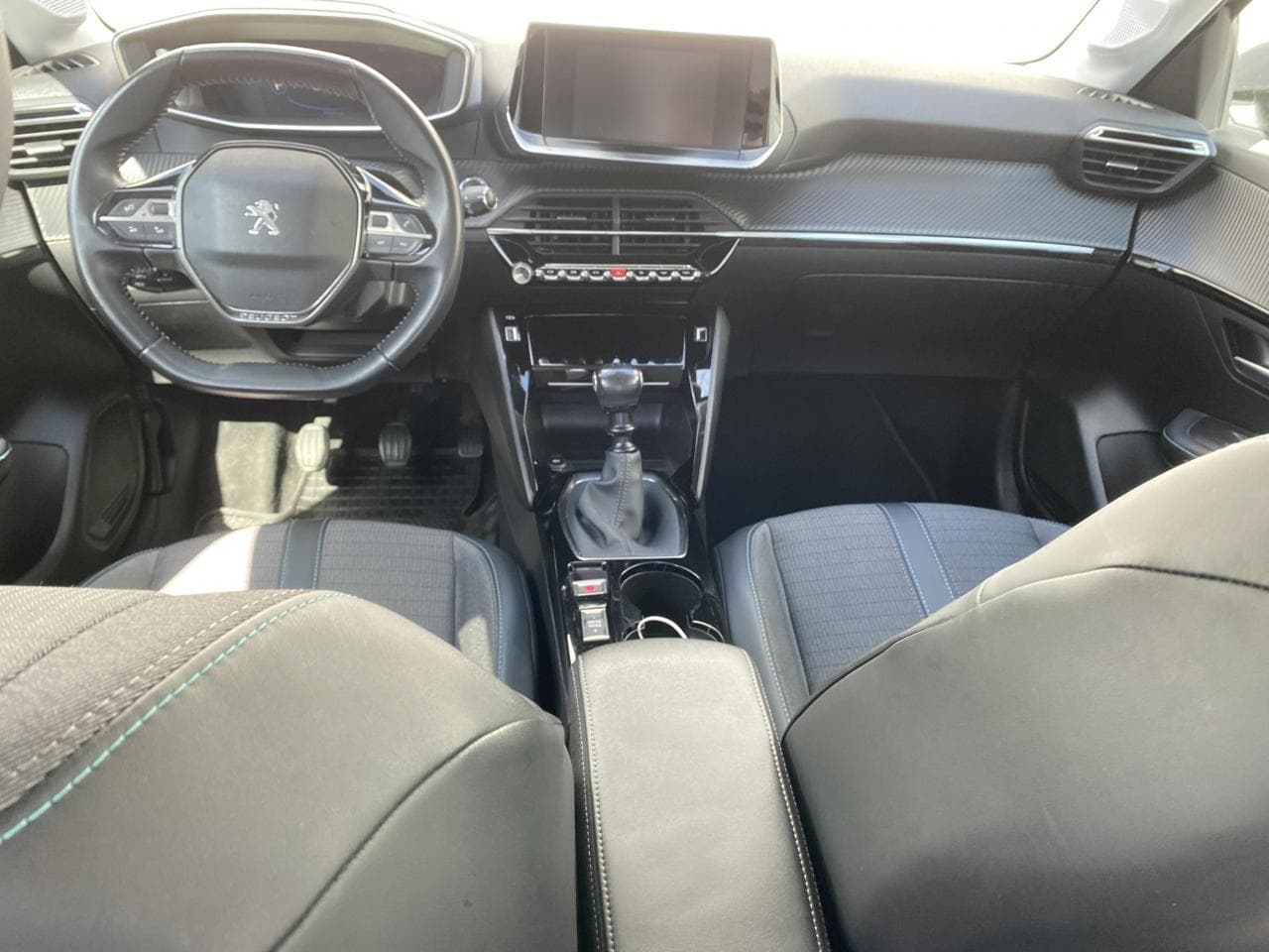 2020 Peugeot 208 - 8