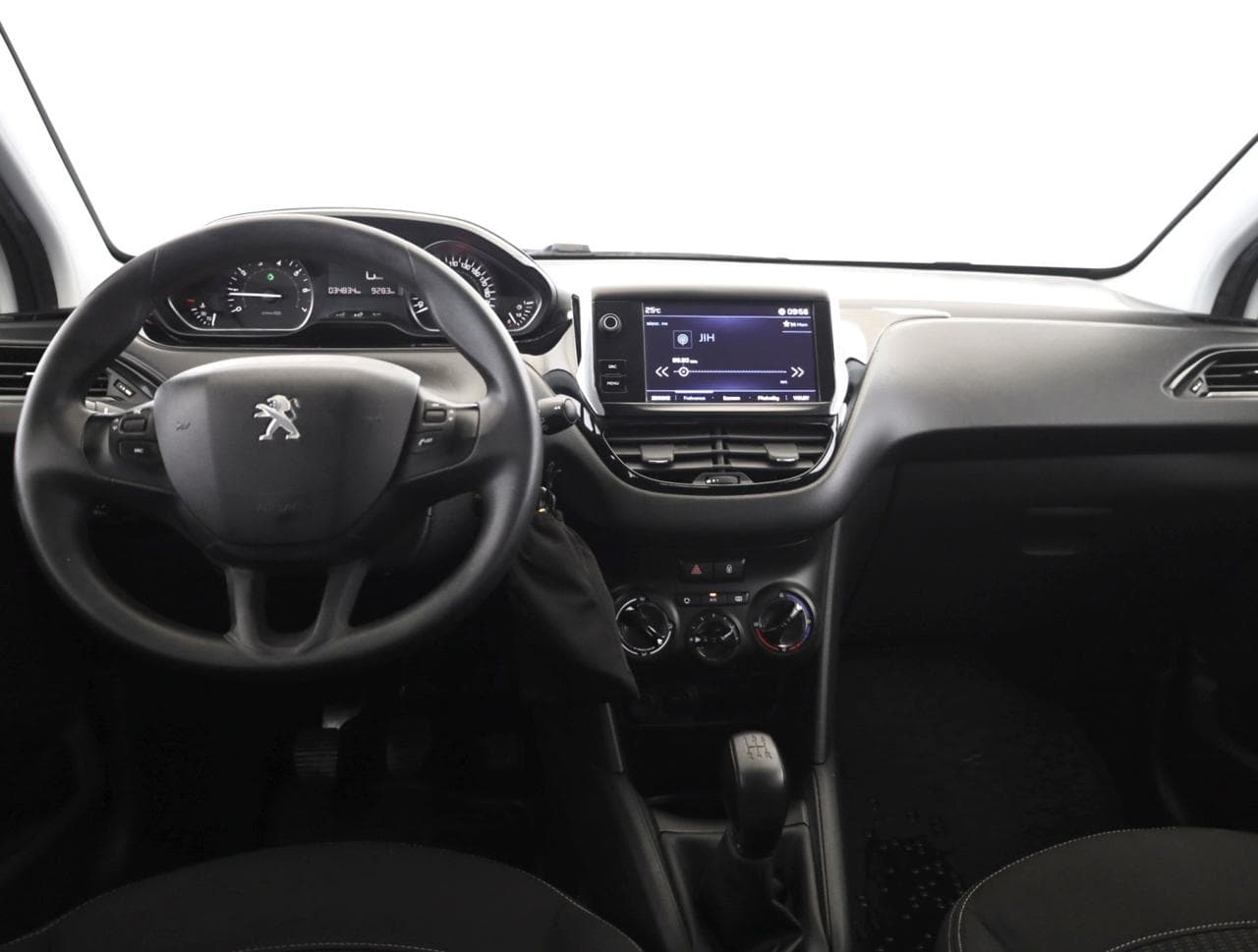 2018 Peugeot 208 - 9