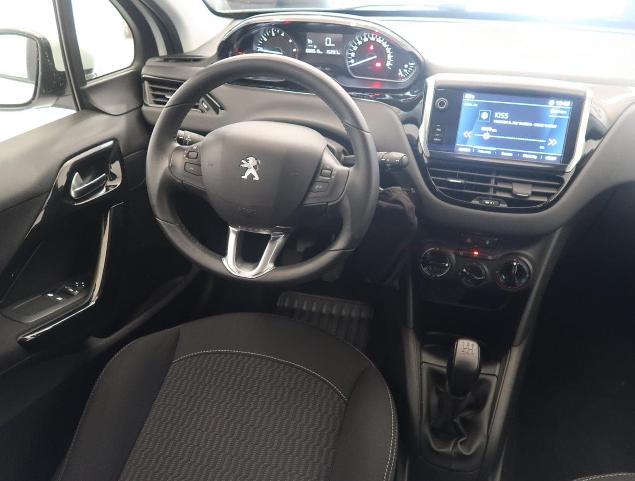2019 Peugeot 208 - 9