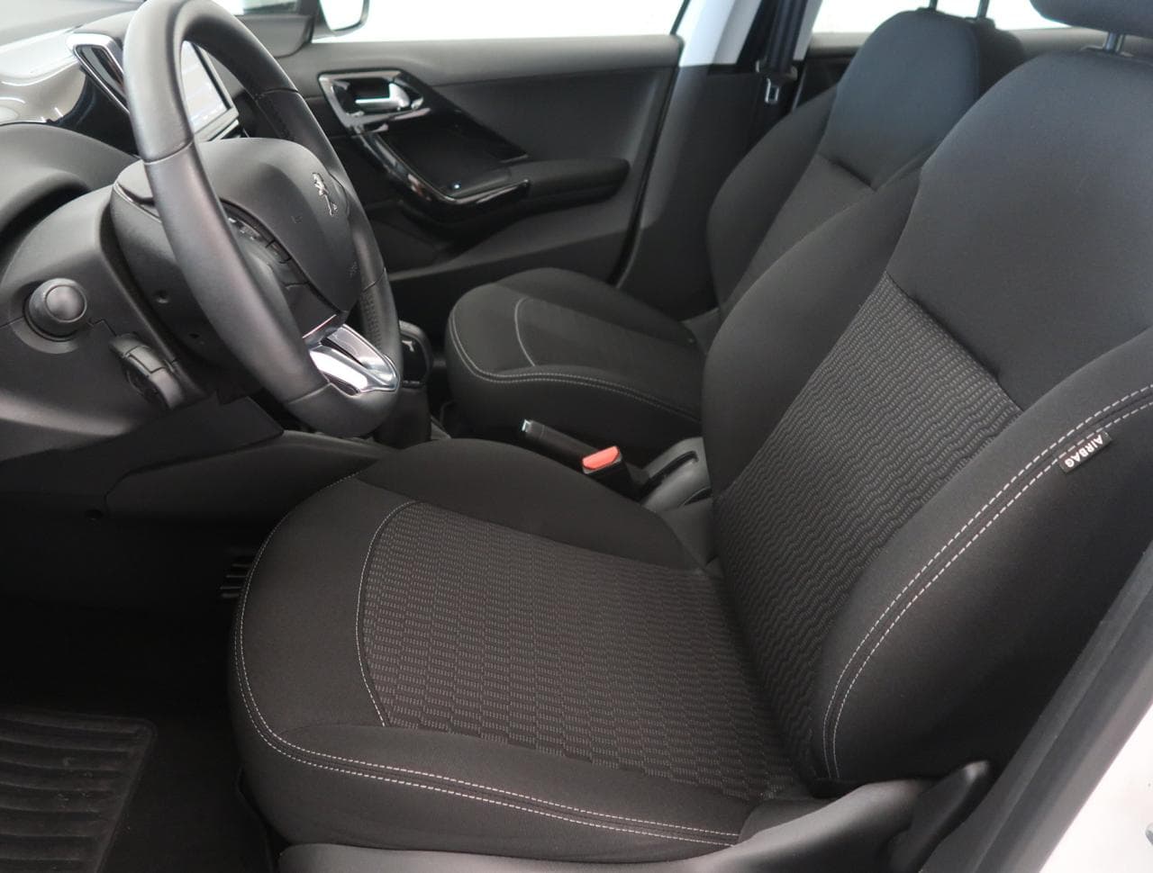 2019 Peugeot 208 - 16