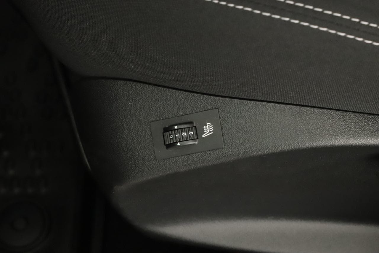 2018 Peugeot 208 - 18