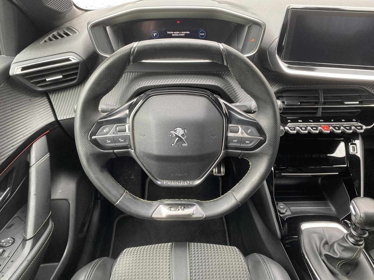 2020 Peugeot 208 - 11
