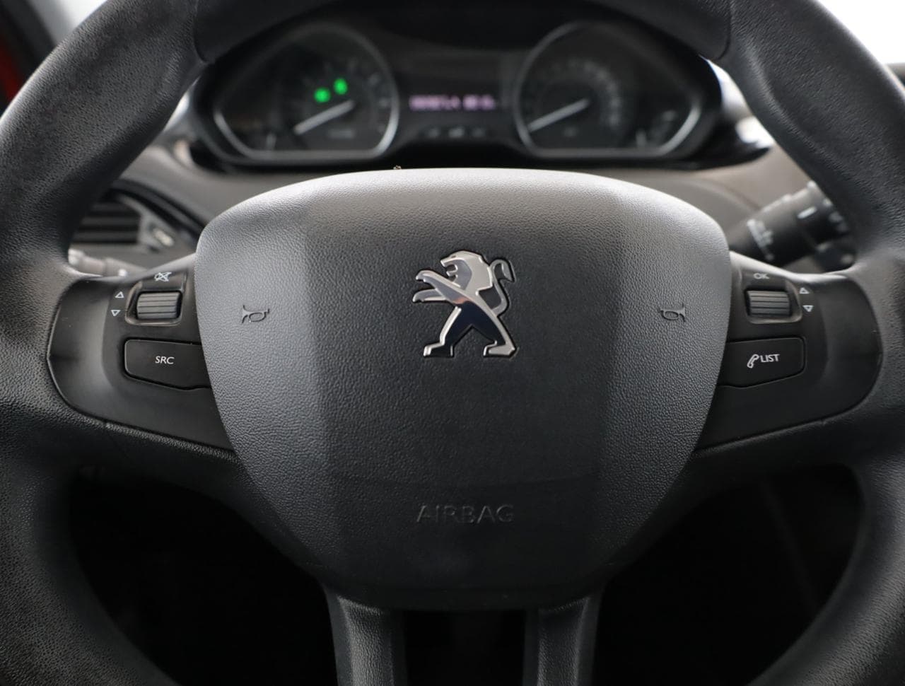2016 Peugeot 208 - 21