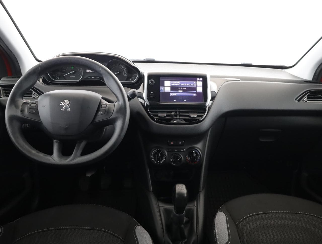 2016 Peugeot 208 - 11