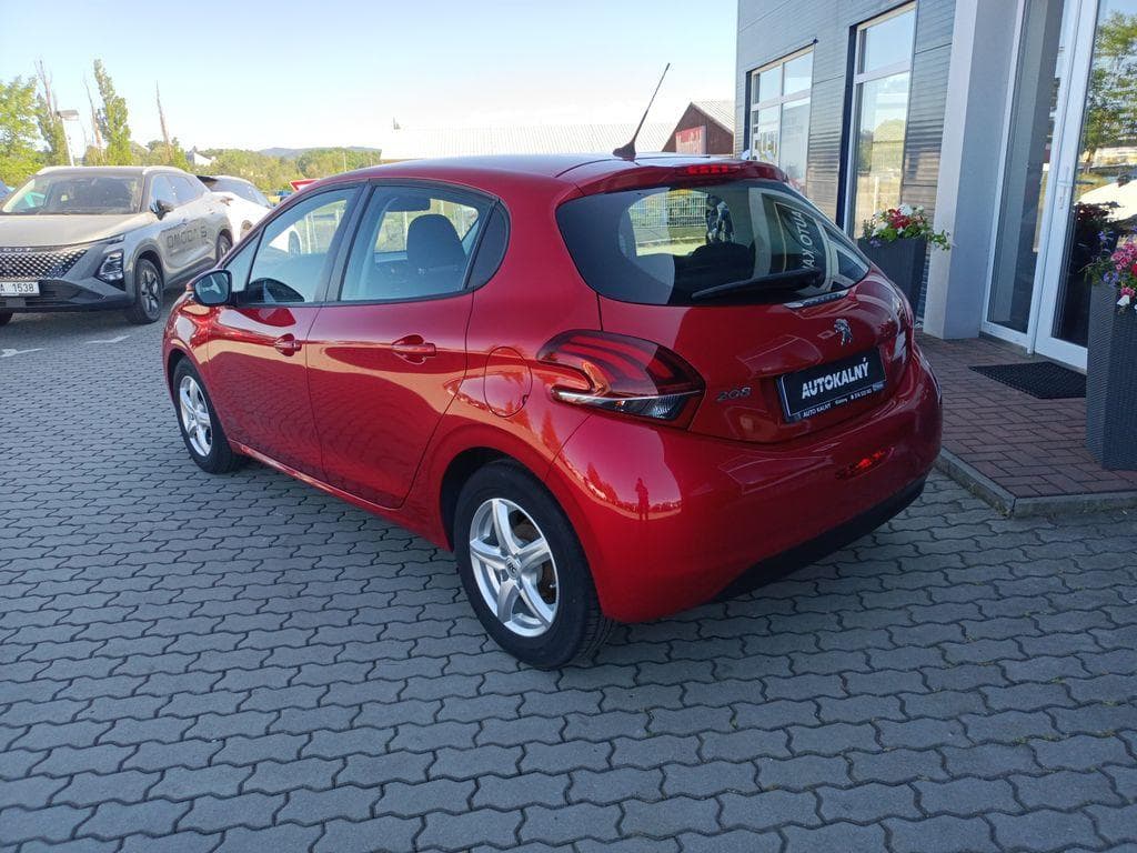 2019 Peugeot 208 - 16