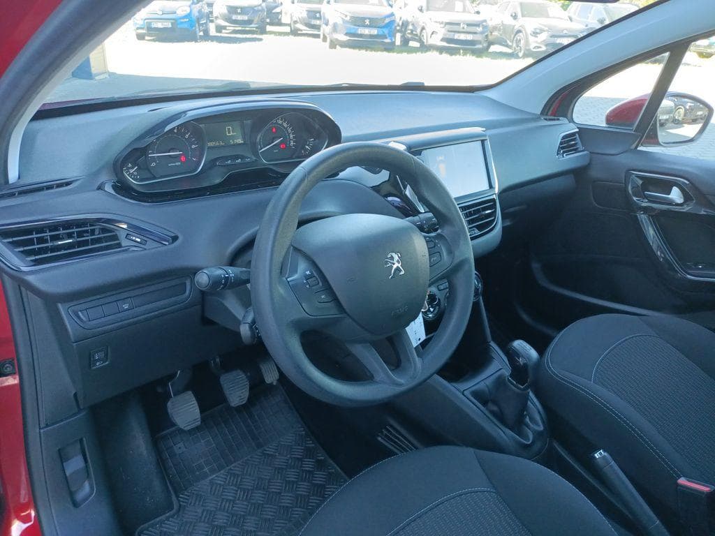 2019 Peugeot 208 - 8