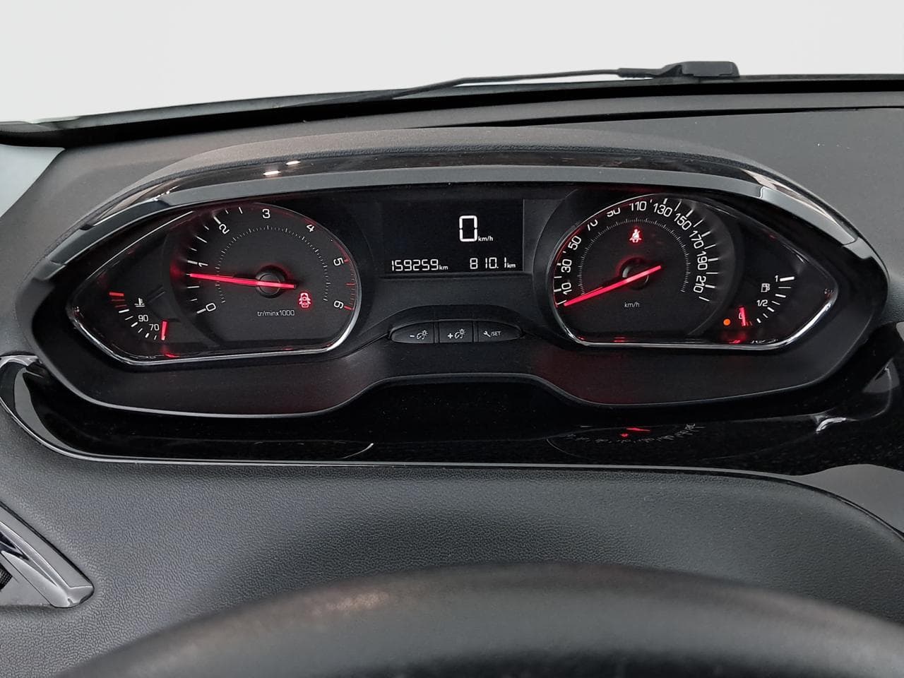 2014 Peugeot 208 - 16