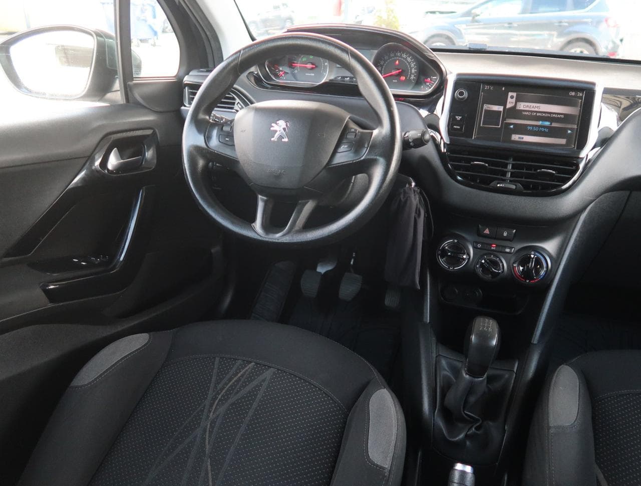 2013 Peugeot 208 - 14