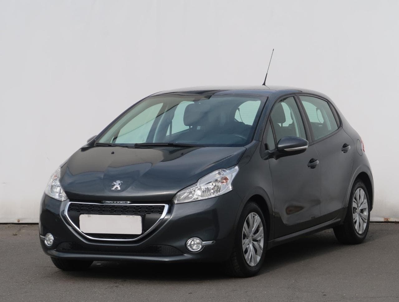 2013 Peugeot 208 - 3