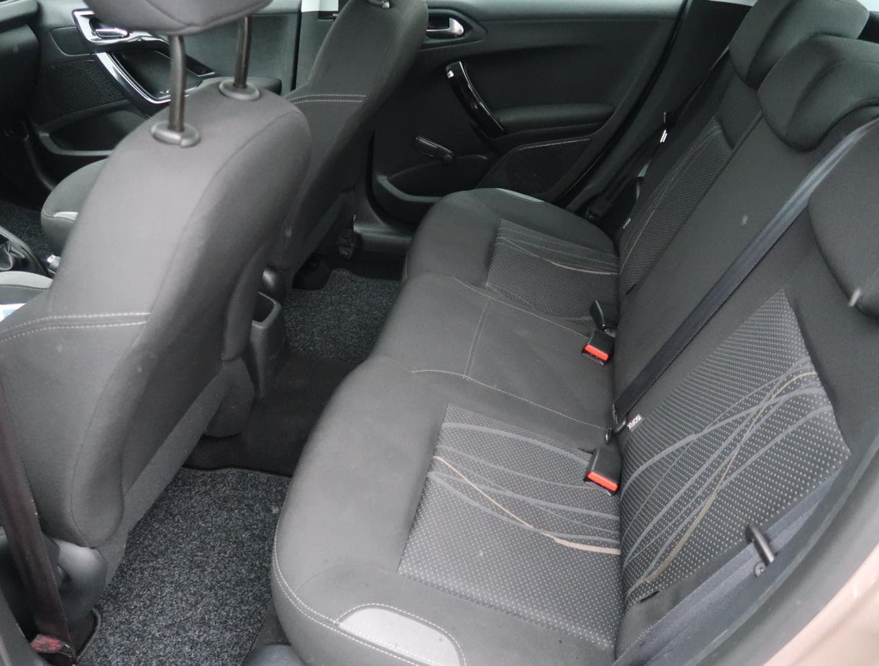 2014 Peugeot 208 - 34