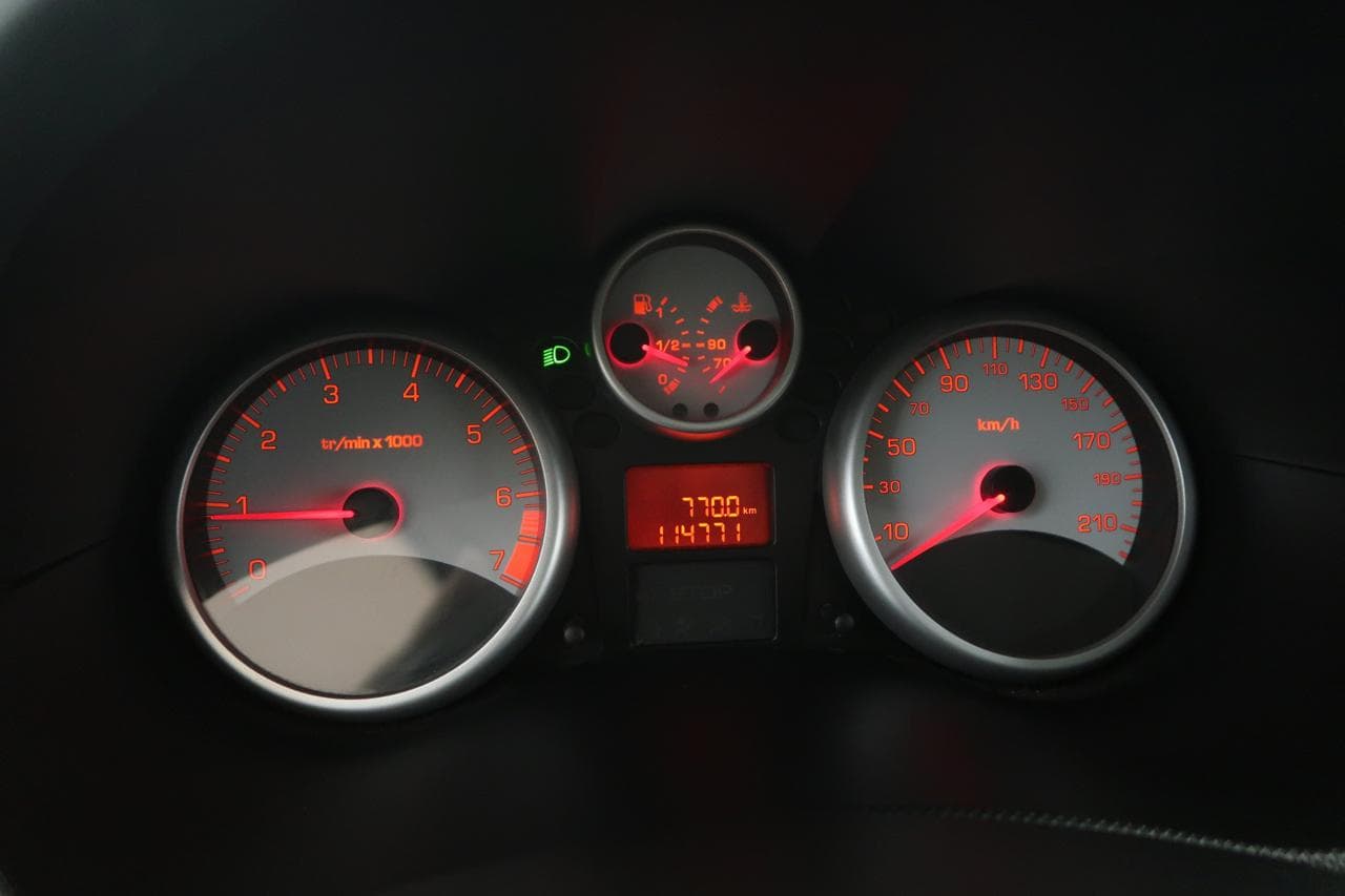 2010 Peugeot 206 - 17