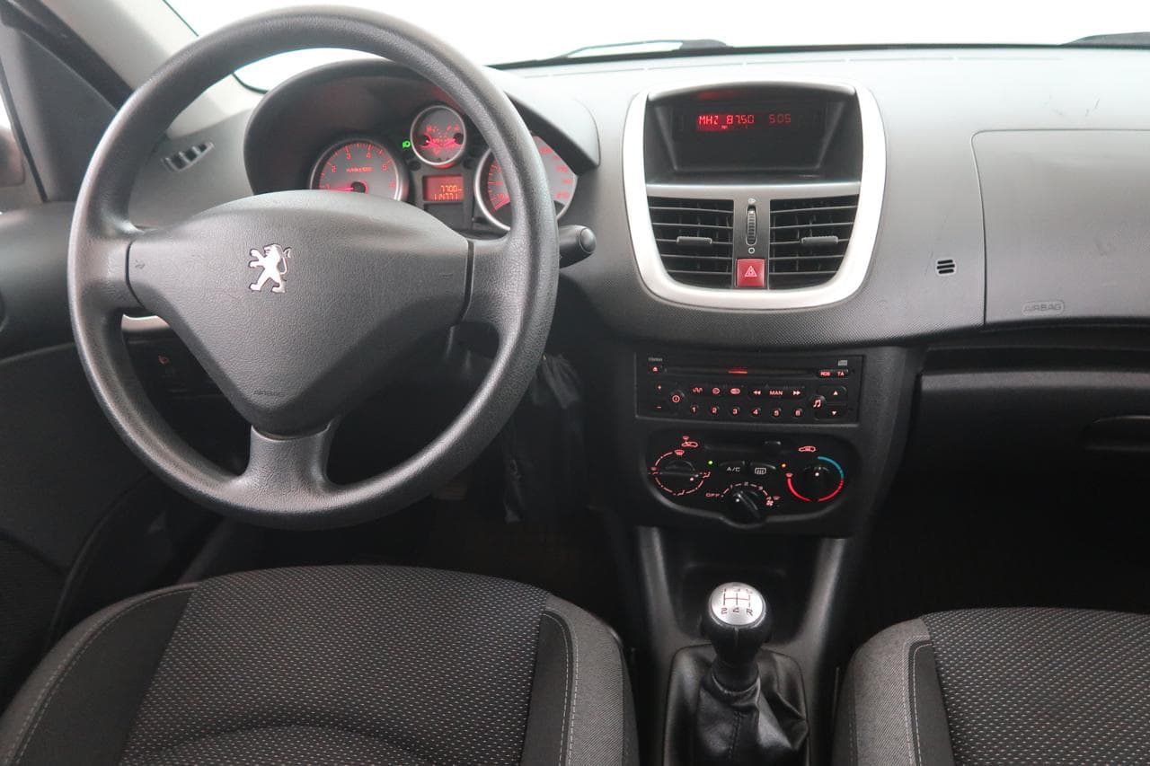 2010 Peugeot 206 - 9