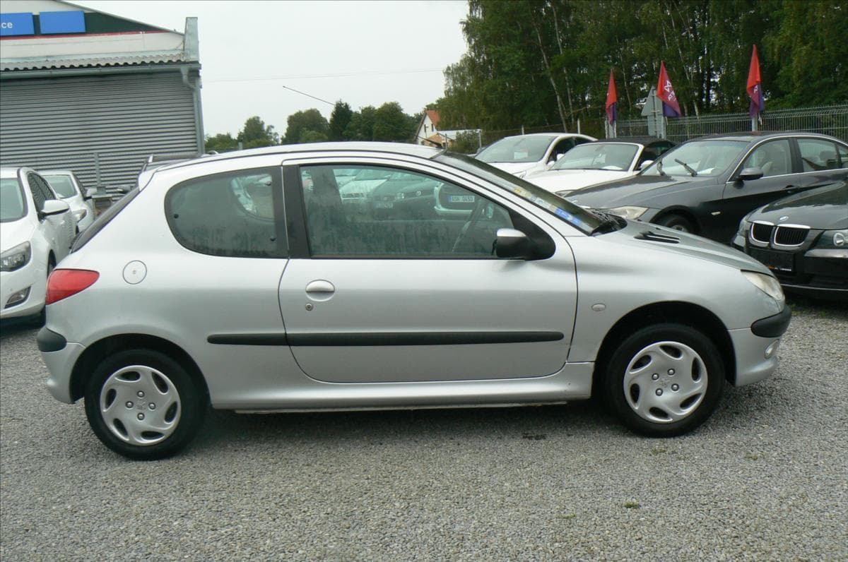 2003 Peugeot 206 - 8