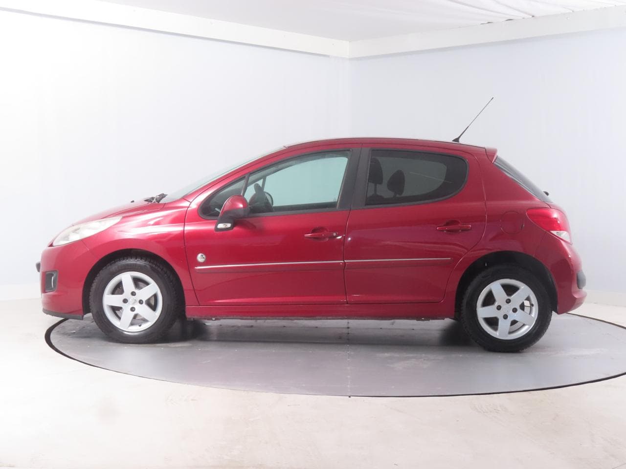 2011 Peugeot 207 - 4