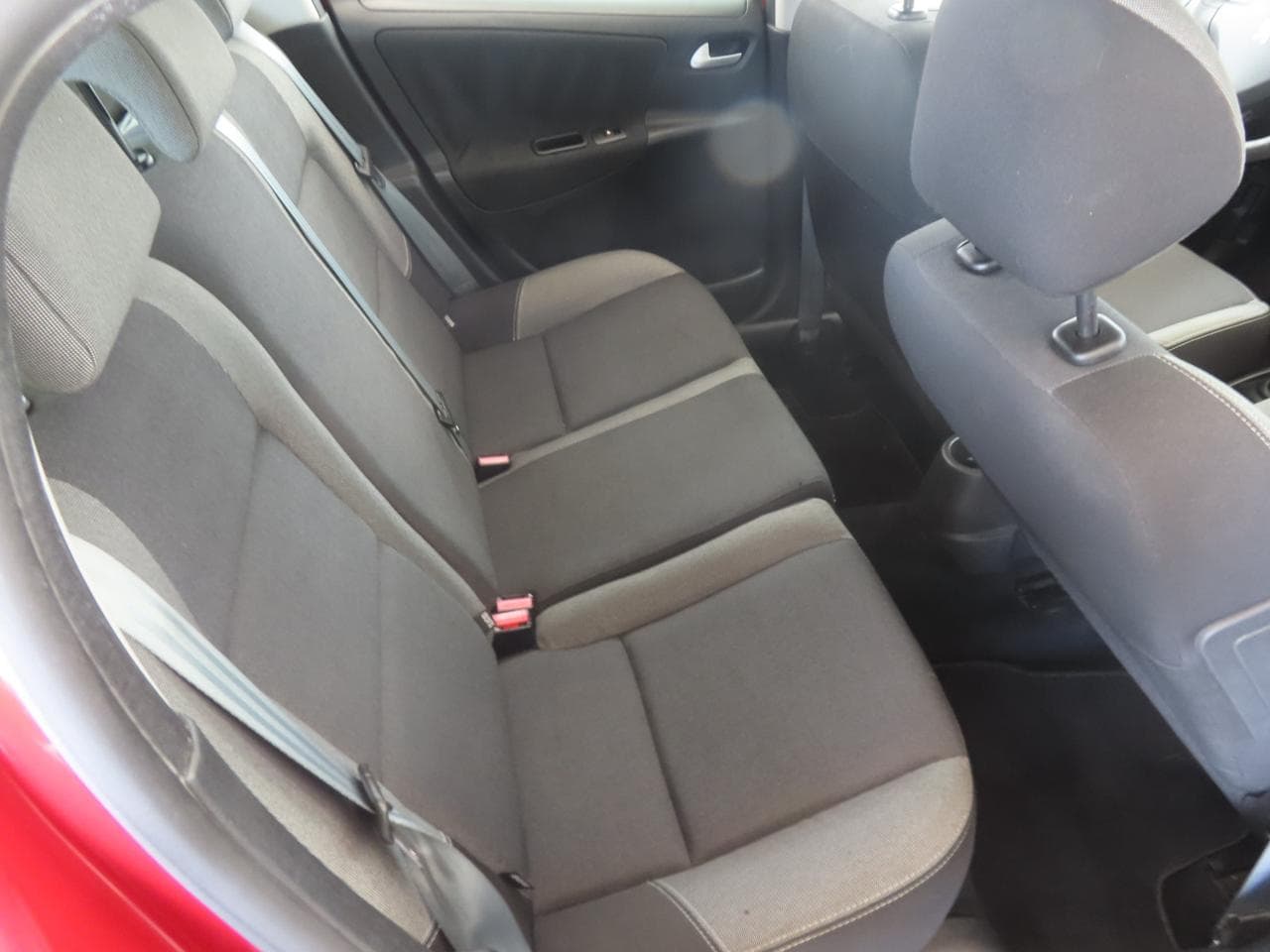 2011 Peugeot 207 - 13