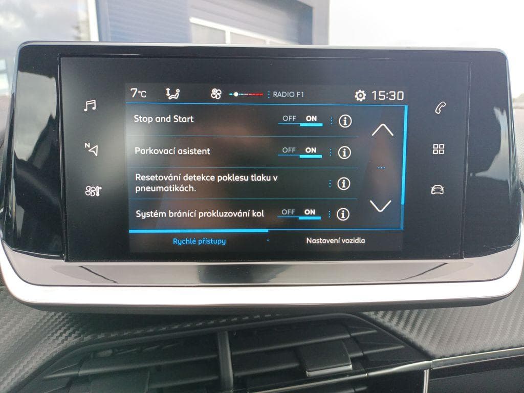 2022 Peugeot 208 - 10