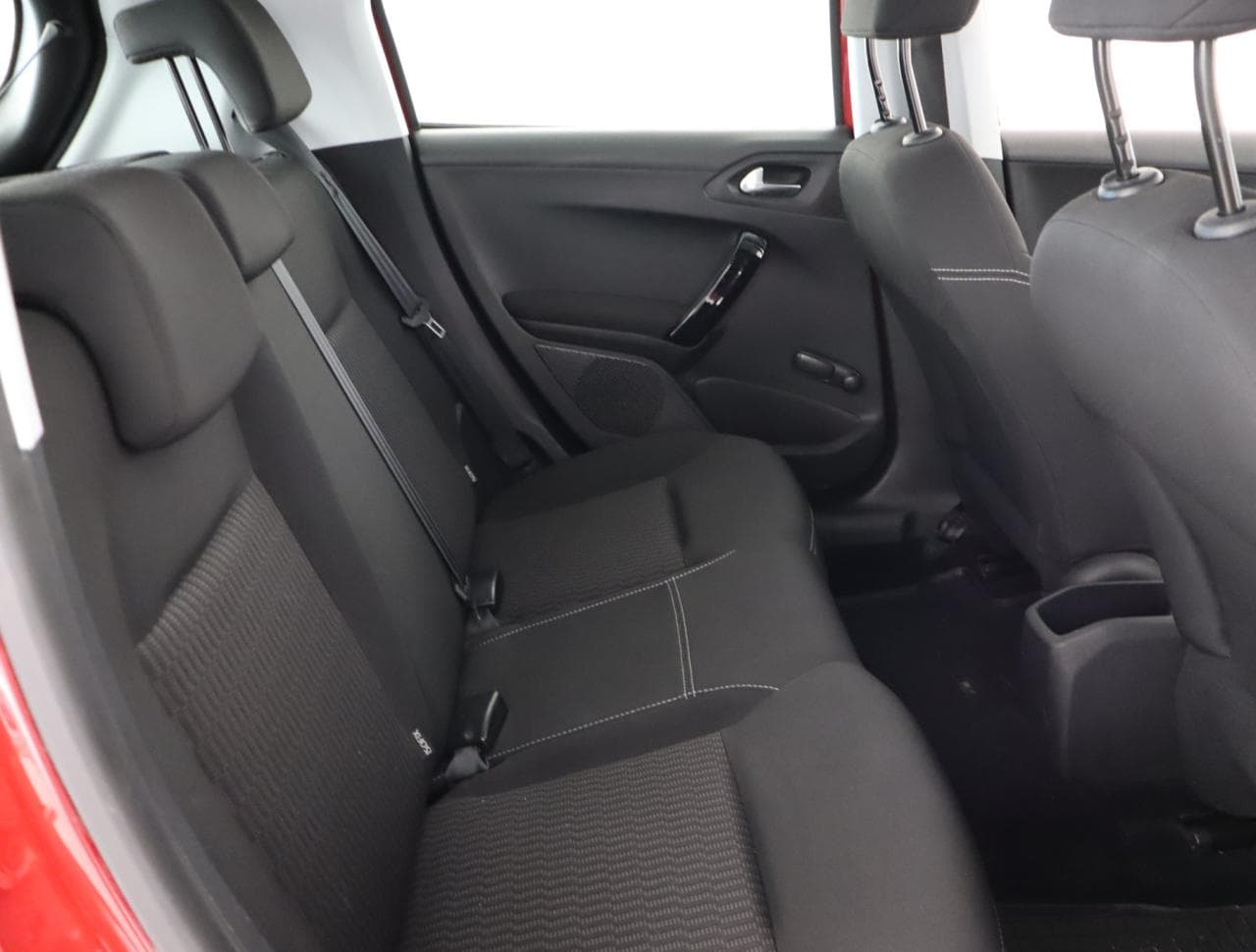 2019 Peugeot 208 - 13