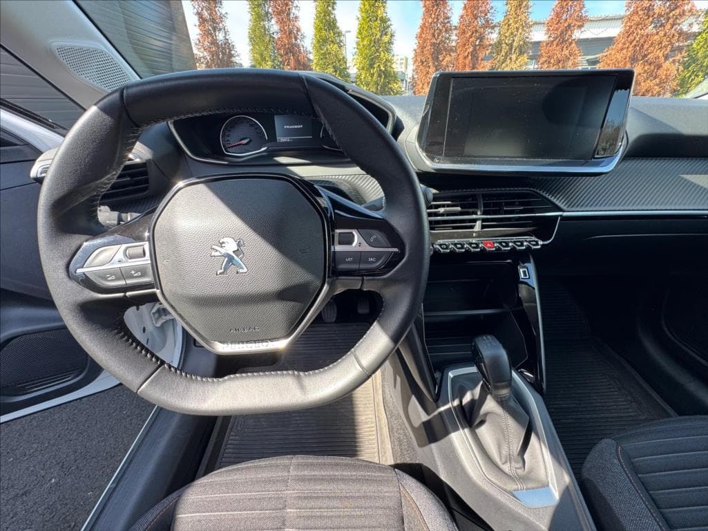 2021 Peugeot 208 - 15