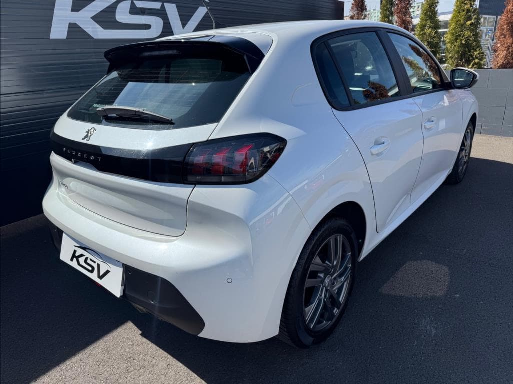 2021 Peugeot 208 - 7