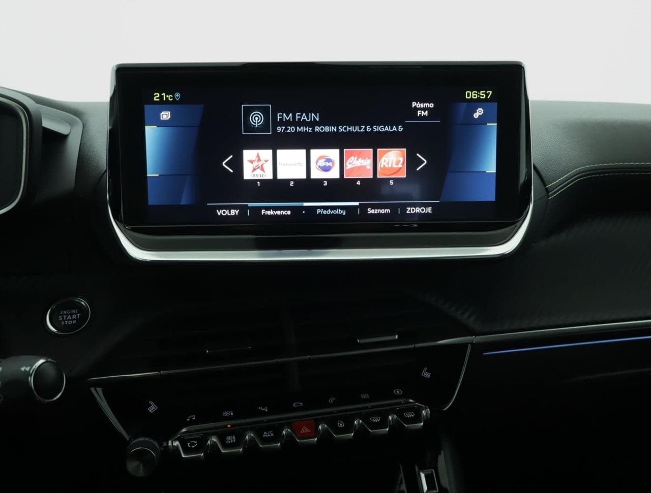 2020 Peugeot 208 - 18