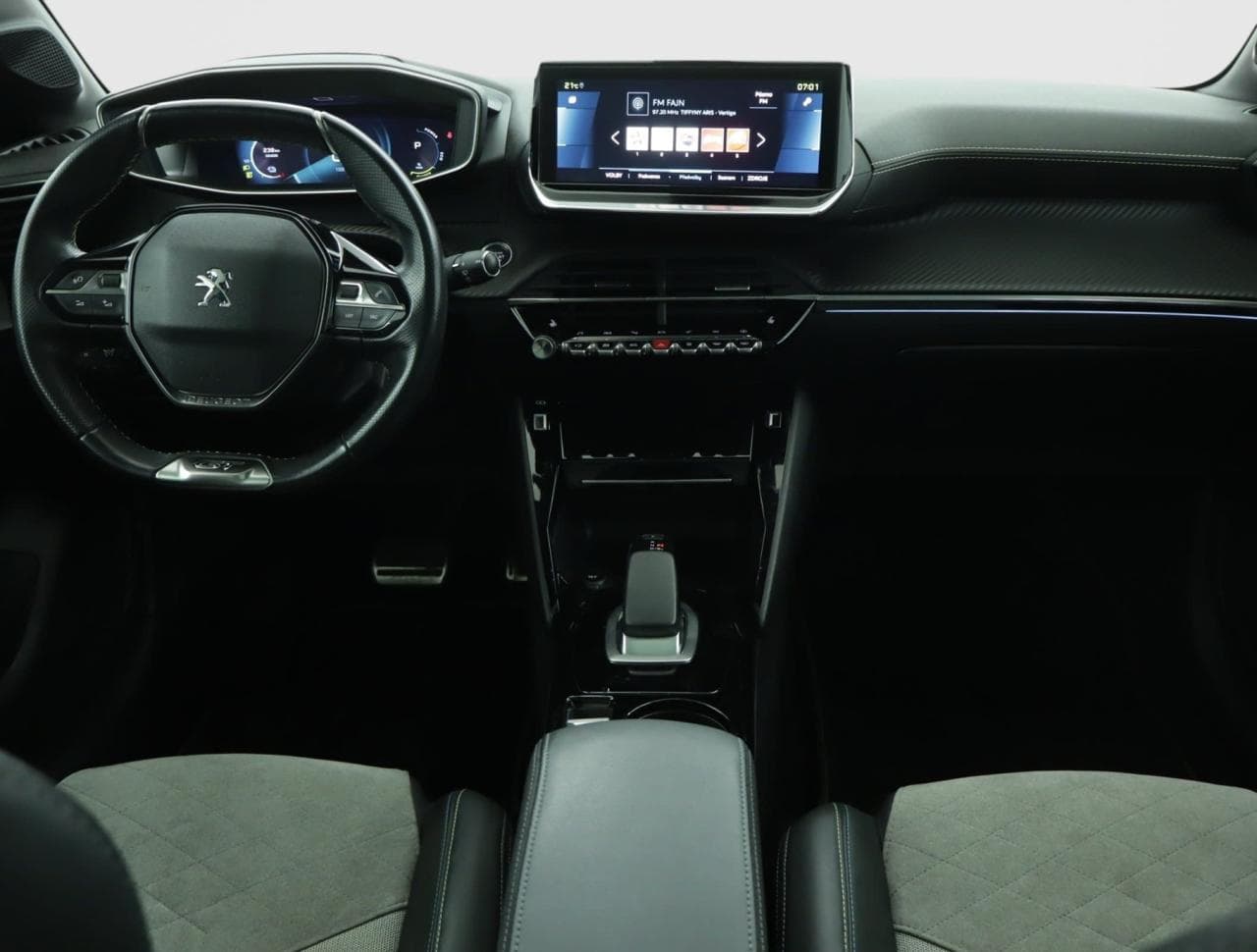 2020 Peugeot 208 - 10
