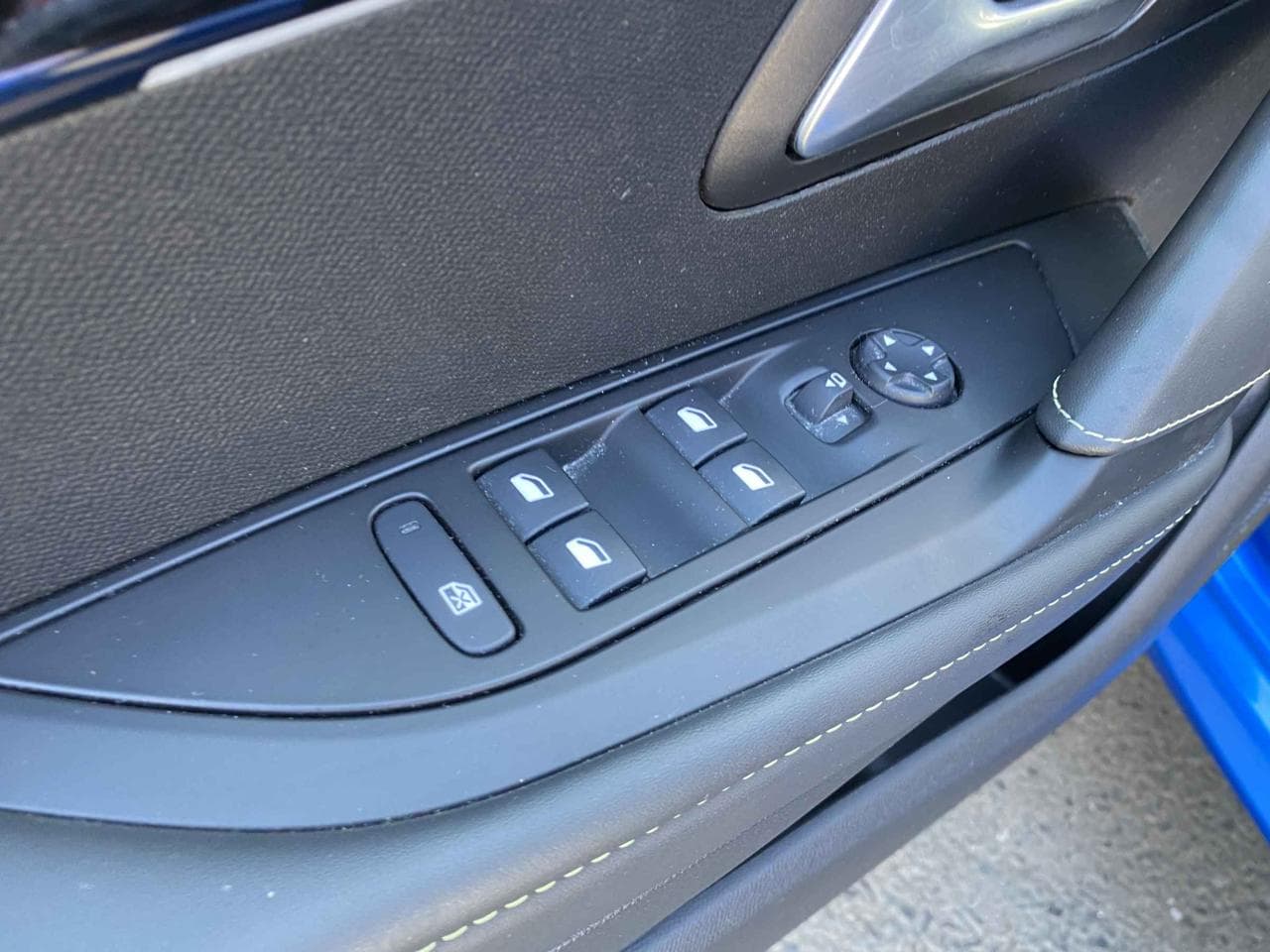 2020 Peugeot 208 - 25