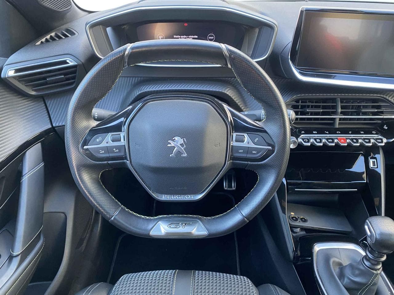 2020 Peugeot 208 - 21