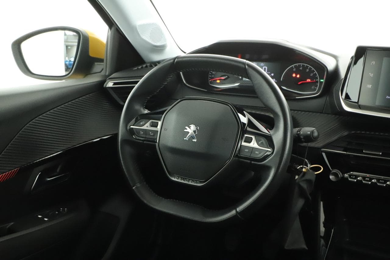 2021 Peugeot 208 - 18