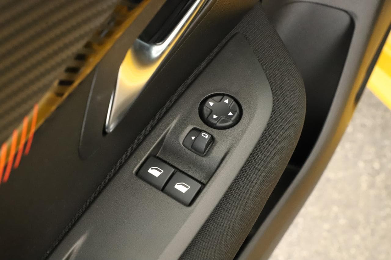 2021 Peugeot 208 - 20