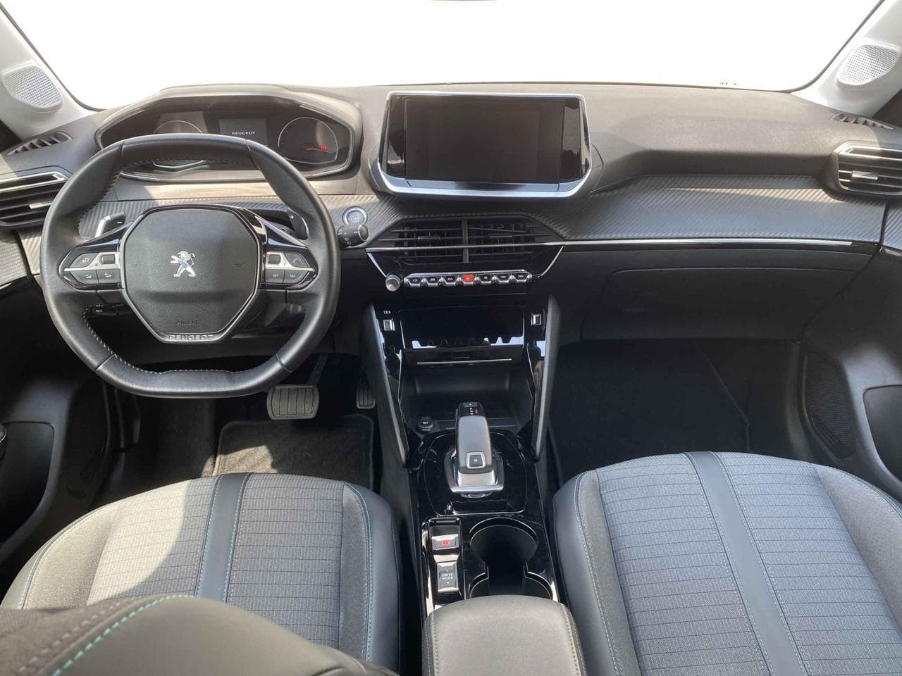 2020 Peugeot 208 - 15