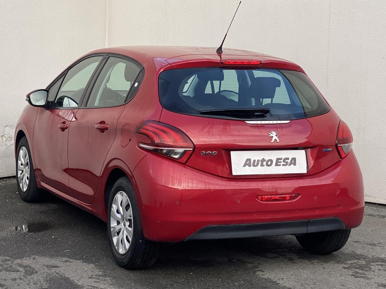 2016 Peugeot 208 - 11