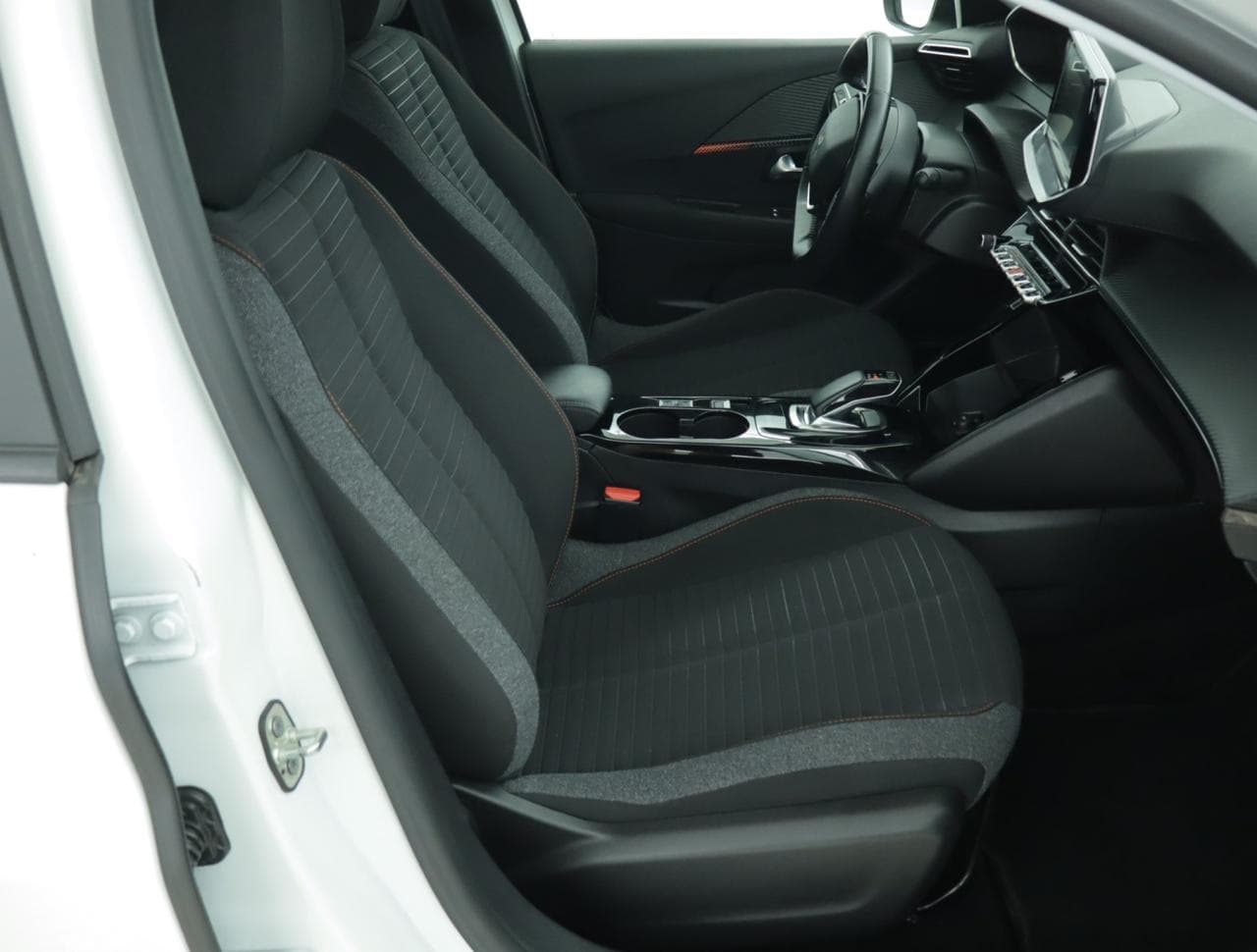 2020 Peugeot 208 - 15