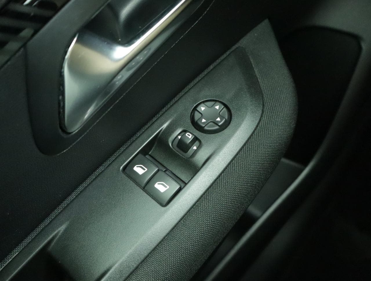 2020 Peugeot 208 - 31